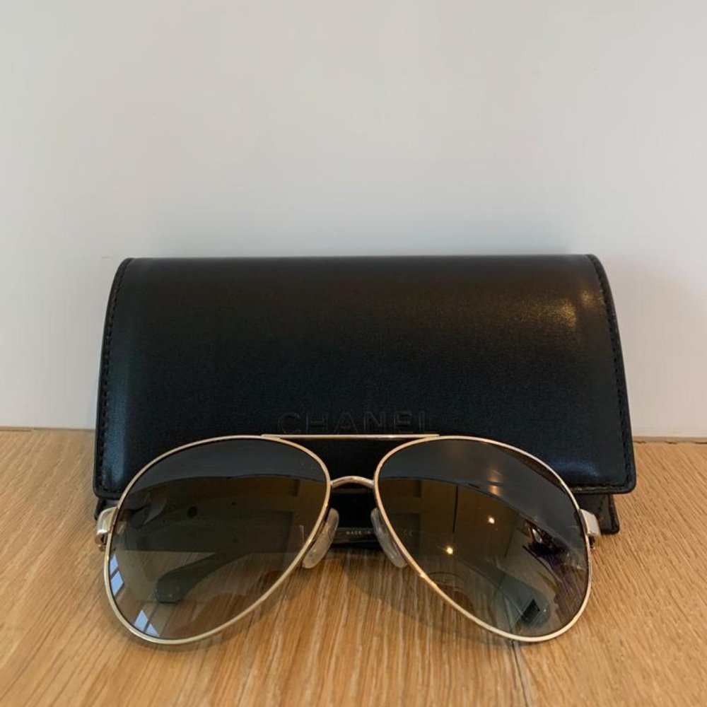 Lambskin Quilted CC Aviator Sunglasses 4195-Q BLACK